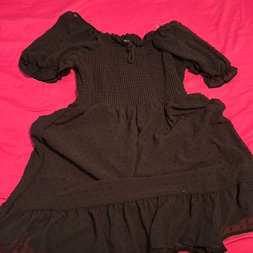 BLACK DRESS